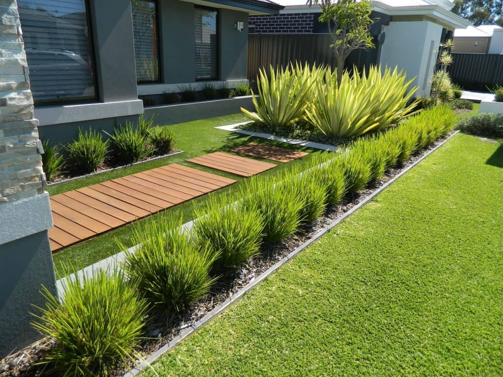 30 Creative Front Garden Ideas That'll Inspire You | DIY ...