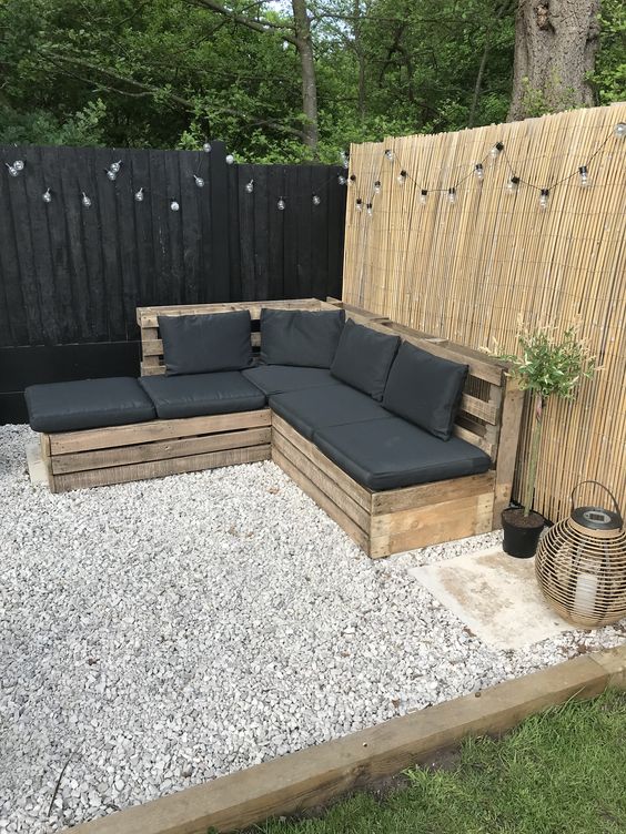 20 Garden Seating Ideas For Your Family To Enjoy This Summer